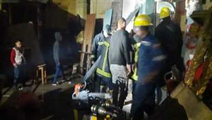 انهيار سقف عقار في الإسكندرية بسبب الأمطار.. والبحث عن سيدة تحت الأنقاض (صور)  