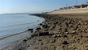 انحسار المياه في 6 محافظات و5 إجراءات عاجلة.. ماذا يحدث على شواطئ مصر الشمالية؟