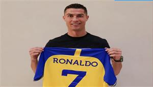 هتافات في الدقيقة 7.. هكذا رحبت جماهير النصر بانضمام كريستيانو رونالدو (صور وفيديو)