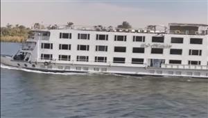 محافظ أسوان: وقف تسيير باخرة سياحية ألقت مخلفات صلبة في النيل