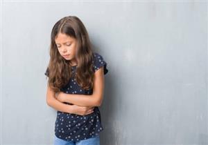 أوميكرون يهدد طفلِك بمرض معوي- 7 أعراض تكشف عنه