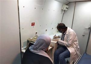 صور.. فحص 2300 مواطن ضمن قافلتين طبيتين في أسوان