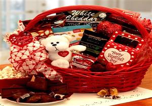 25 % ارتفاعًا في أسعار هدايا "الفلانتين" هذا العام.. وزيادة الشحن تخفض الكميات المستوردة 