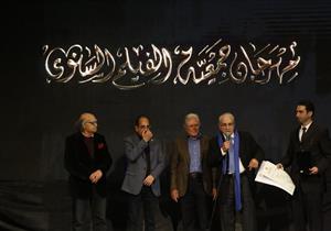 الليلة.. حسين فهمي يسلم تكريمات "جمعية الفيلم" لمخرجي ومنتجي أفلام 2022