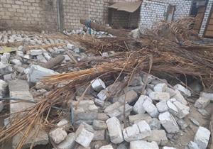 انهيار منزل من 4 طوابق في سوهاج