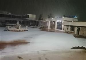 بالصور.. تساقط كرات الثلج على مدينة سانت كاترين في جنوب سيناء