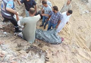 "قتيل على الطريق".. المباحث تتبع لغز جثة صبي بأكتوبر