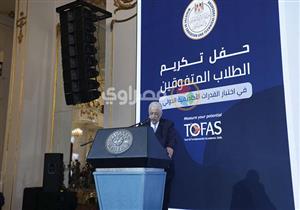 رد رسمي.. شوقي يكشف مفاجأة بشأن تصوير أسئلة الفيزياء "من داخل سيارة"