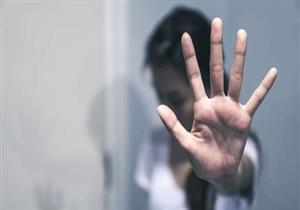 التحقيق في اتهام شاب بمحاولة التحرش بسيدة داخل المترو