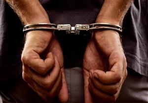 ضبط شخص اشتراك مع شقيقه في الاتجار غير المشروع بالنقد الأجنبي بالبحر الأحمر