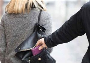  ضبط سيدة سرقت مشغولات ذهبية من ربة منزل في القاهرة بأسلوب "المغافلة"