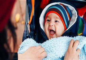 انتبهوا من طقس الغد.. هكذا تحمي طفلك من الأجواء الباردة والأمطار