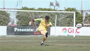   رسالة وصورة مع الخطيب.. آخر ما كتبه حارس الأهلي قبل رحيله (فيديو وصور)