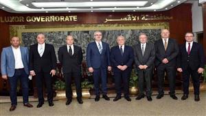 صور.. محافظ الأقصر يبحث مع وفد السفارة المجرية سبل التعاون المشترك