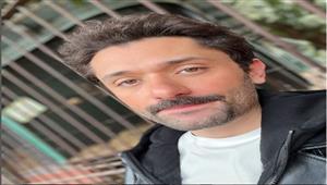 في ذكرى وفاة والده..كريم محمود عبدالعزيز: "عايشين بسيرتك لحد ما نموت" 