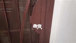 لمخالفتها الإجراءات الاحترازية.. إغلاق 95 محلًا في الإسكندرية - صور