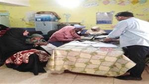 "أوضة الكشف في مكتب الشؤون الاجتماعية".. عزبة النخل بأسوان دون وحدة صحية- صور