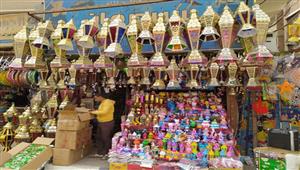 فوانيس رمضان.. الصاج يكسب في سوهاج والسعر يصل إلى 600 جنيه للواحد - فيديو