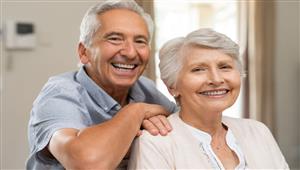 مسنان يستقبلان مولودها الأول بعد 54 سنة زواج.. كيف ذلك؟