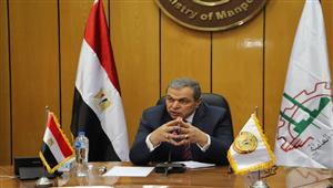وزير القوى العاملة يكشف عدد العمالة المصرية المسافرة للعمل في الحج