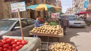 ارتفاع الطماطم والخيار.. أسعار الخضروات والفاكهة اليوم في سوق العبور