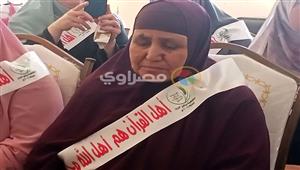 رغم الأمية.. "الحاجة سناء" ستينية تحفظ القرآن في كفر الشيخ - صور 