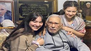 بصورة من عيد ميلاده.. نجل عبدالرحمن أبوزهرة يكشف عن خضوع والده لعملية اليوم