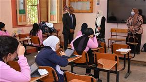 ​اليوم.. طلاب ثانية ثانوي يؤدون امتحاني الأحياء والفلسفة 