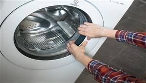 بحثت عنها والدتها فوجدتها جثة.. غسالة تبتلع طفلة في العياط