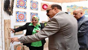 بالصور- محافظ أسوان يفتتح معرض طلاب كلية الآثار بمتحف النوبة