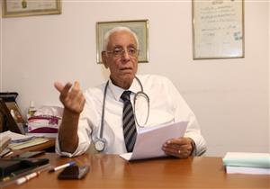 حسام موافي: العلاج بالمكملات العشبية نصب.. وأنظمة الدايت أكل عيش (حوار)