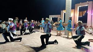 أجواء ليلة العيد.. فنون شعبية واستعراضات سيناوية بساحات طور سيناء (فيديو وصور)