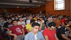 صور.. محافظ بورسعيد يشهد القوافل التعليمية المجانية لطلبة الثانوية العامة