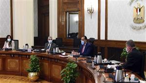 رئيس الوزراء يستعرض نتائج دراسة تطوير مجمع الألومنيوم بنجع حمادي