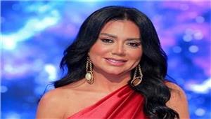 بفستان جريء.. رانيا يوسف تثير الجدل بإطلالة جذابة 