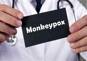 رجل يكشف عن رحلة إصابته بجدري القرود.. هكدا واجه الجحيم