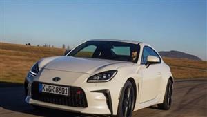 تويوتا تطلق الكوبيه GR86 الرياضية الجديدة.. صور 