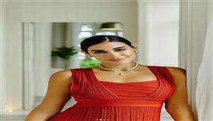  ياسمين صبري تُثير الجدل.. والجمهور: "حلقتي شعرك زي شيرين"