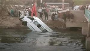 بعد مصرع وإصابة 11.. تحرك جديد من محافظة المنيا بموقع سقوط "ميكروباص الموت"- صور