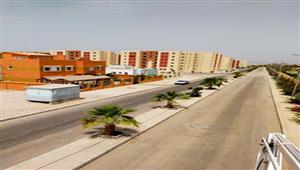 وزير الإسكان يتابع المشروعات الجارية بقطاعي المرافق والخدمات بمدينة طيبة الجديدة