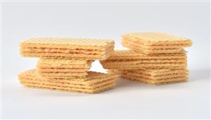 المواد الغذائية: تراجع سعر بسكويت الشمعدان جنيهين للعبوة 