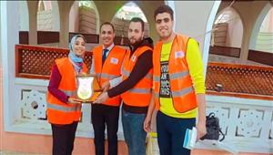 1160 عملية مجانية في عام| فتاة صعيدية تقود "رواد الطب" في مصر