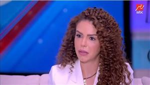 دنيا عبد العزيز تنشر صورة على شاطىء البحر والجمهور يعلق