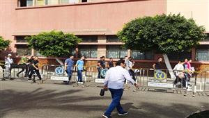 صور.. انتشار أمني في محيط لجان الثانوية العامة في بورسعيد