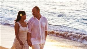 5 أسباب تدفعك لقضاء شهر العسل بعد أشهر من الزفاف