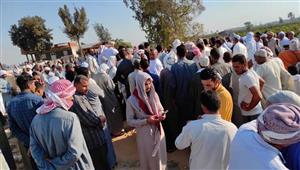 دهسها القطار داخل غرفة نومها.. تشييع جثمان ضحية "قطار البحيرة" - فيديو وصور