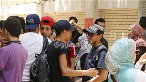 طلاب الثانوية عن الجبر والهندسة الفراغية: امتحان صعب يحتاج إلى 3 ساعات