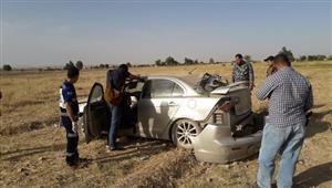 مصرع شخصين وإصابة ثالث في انقلاب سيارة على طريق "قنا-القصير"