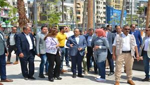 وزير التنمية المحلية ومحافظ دمياط يتفقدان كورنيش النيل ويفتتحان حديقة بنت الشاطئ