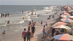 بالصور- إقبال كثيف على مصيف بلطيم في ثاني أيام العيد